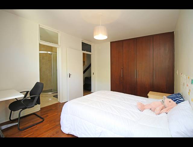 2 BEDROOM APARTMENT FOR SALE IN NORWOOD